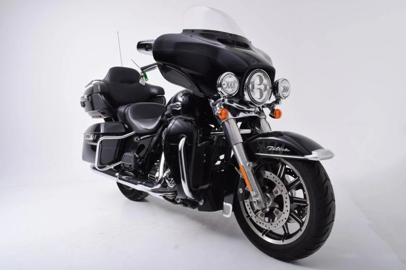 Read more about the article INSIDE THE MIND (HARLEY DAVIDSON)