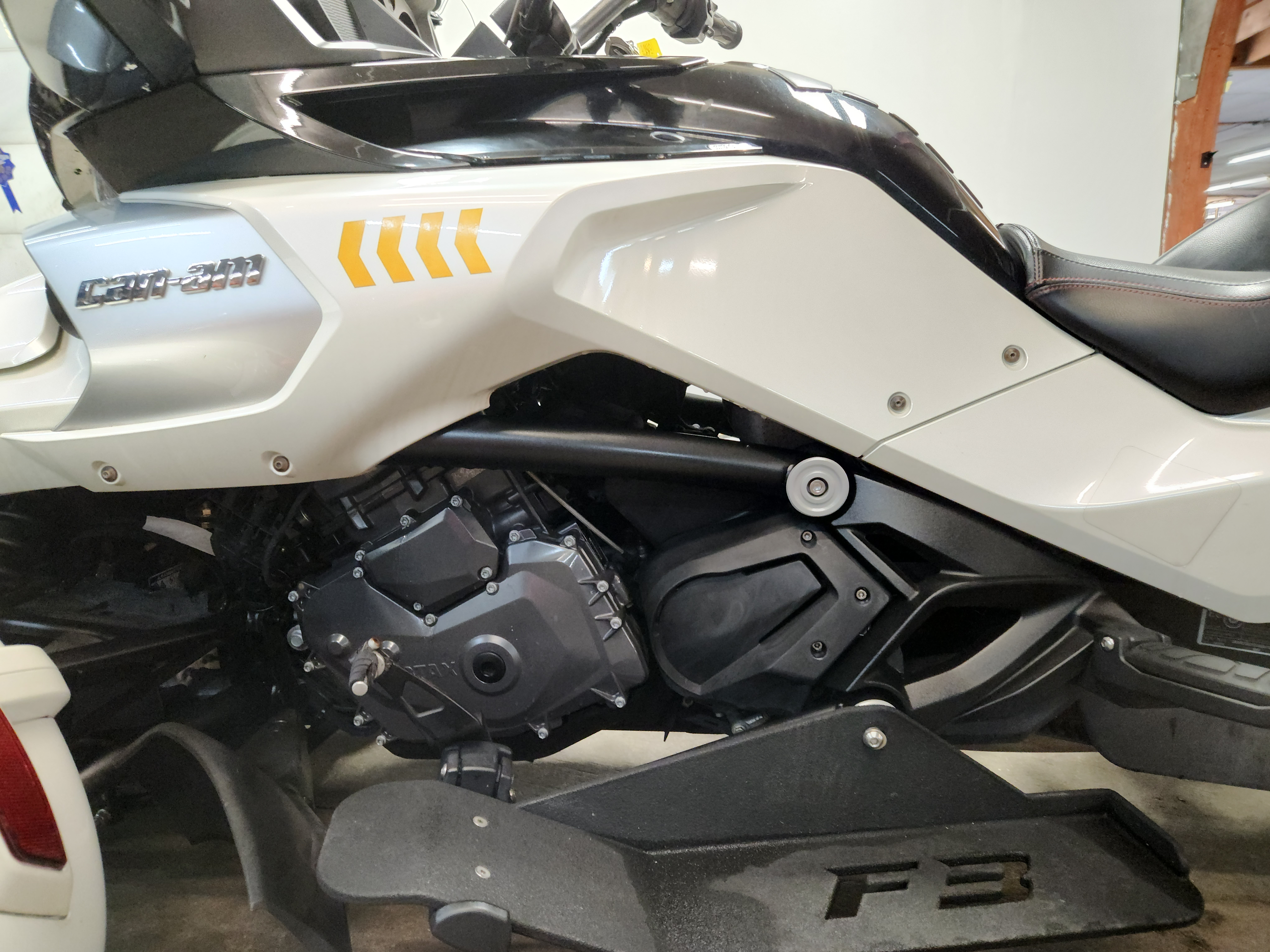 2016 Can-Am Spyder F3-T SM6 Motorcycle