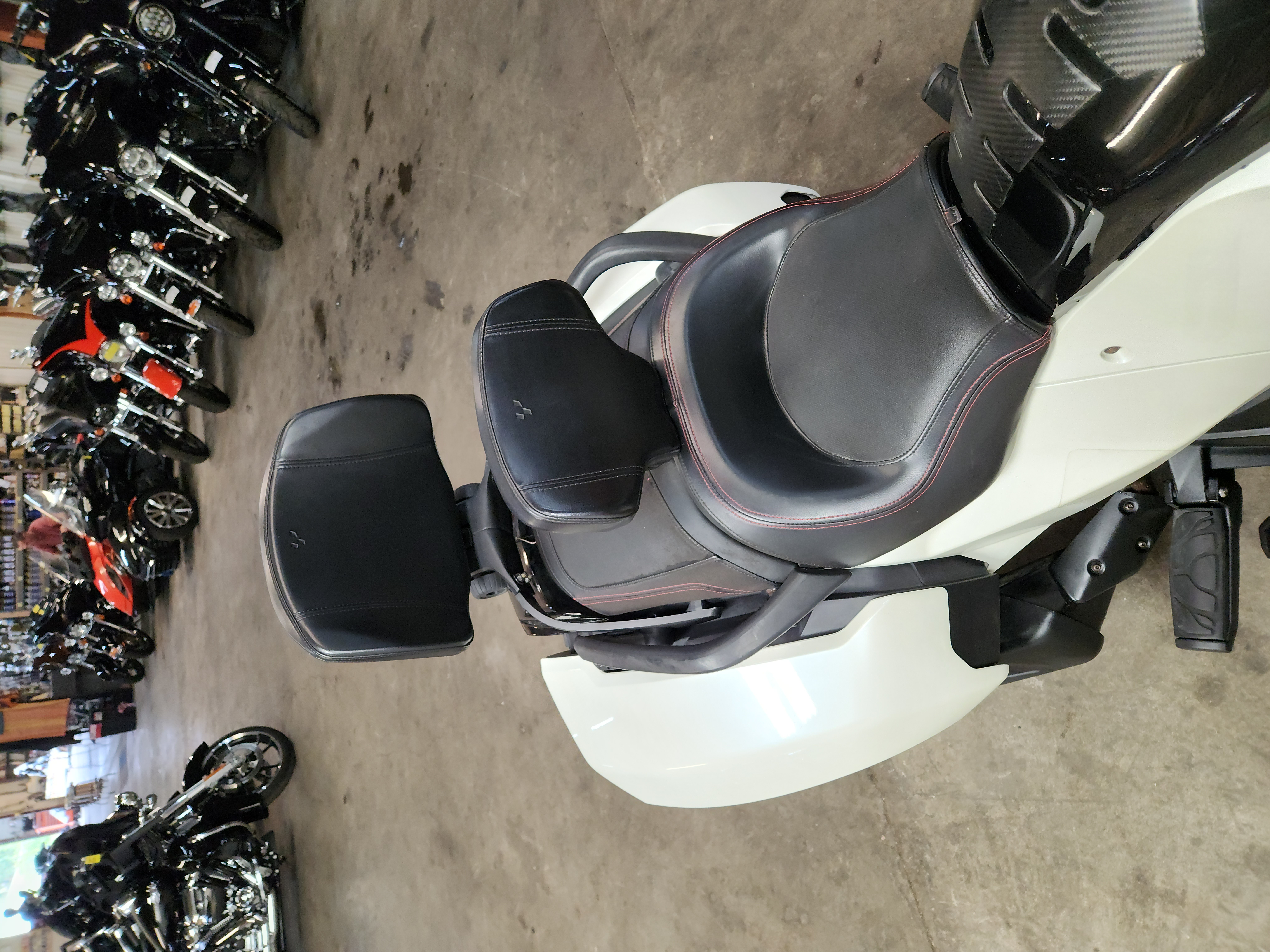 2016 Can-Am Spyder F3-T SM6 Motorcycle