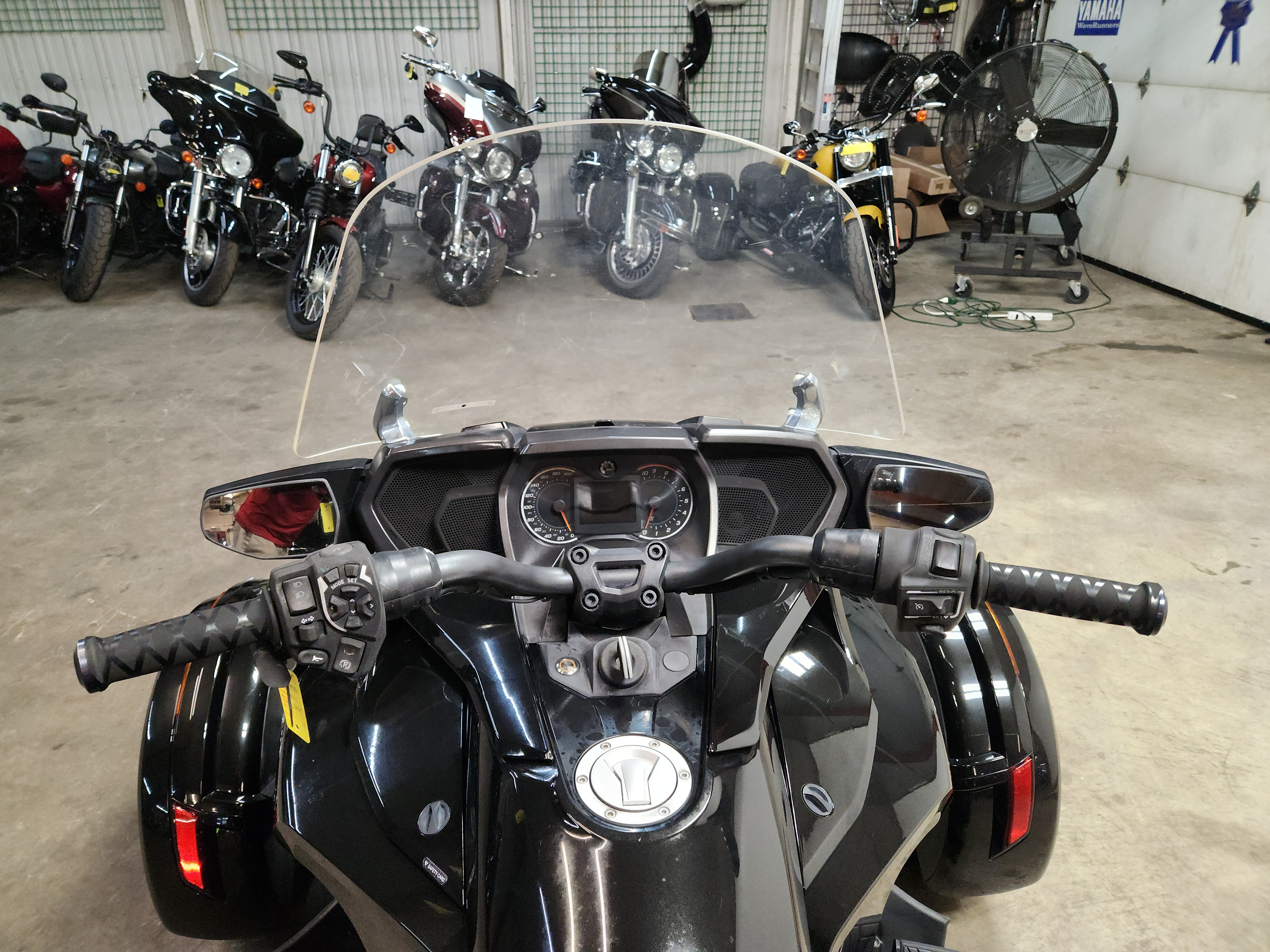 2016 Can-Am Spyder F3 Limited SE6 Motorcycle