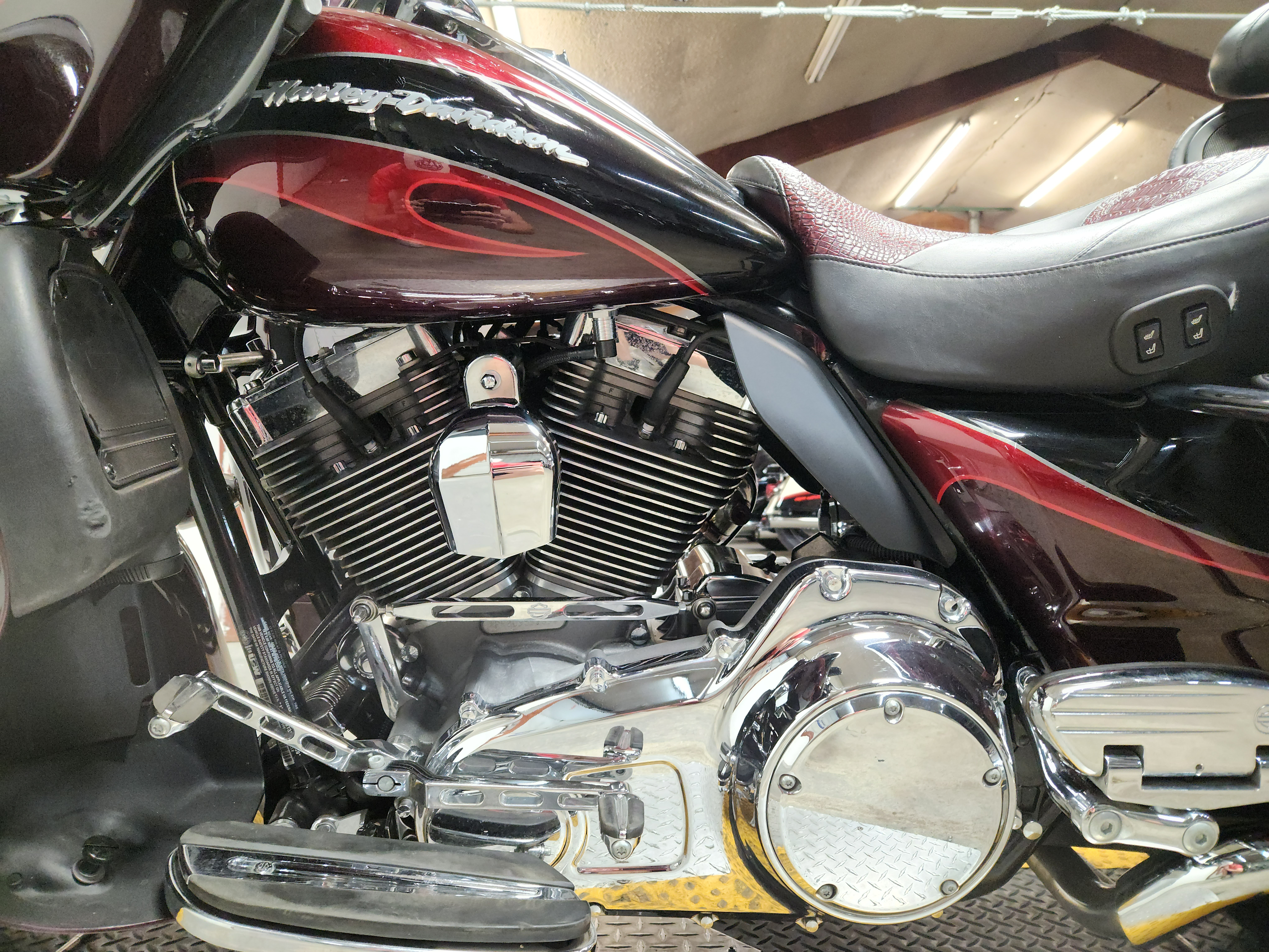 2013 Harley-Davidson® CVO™ Ultra Classic® Electra Glide® Motorcycle