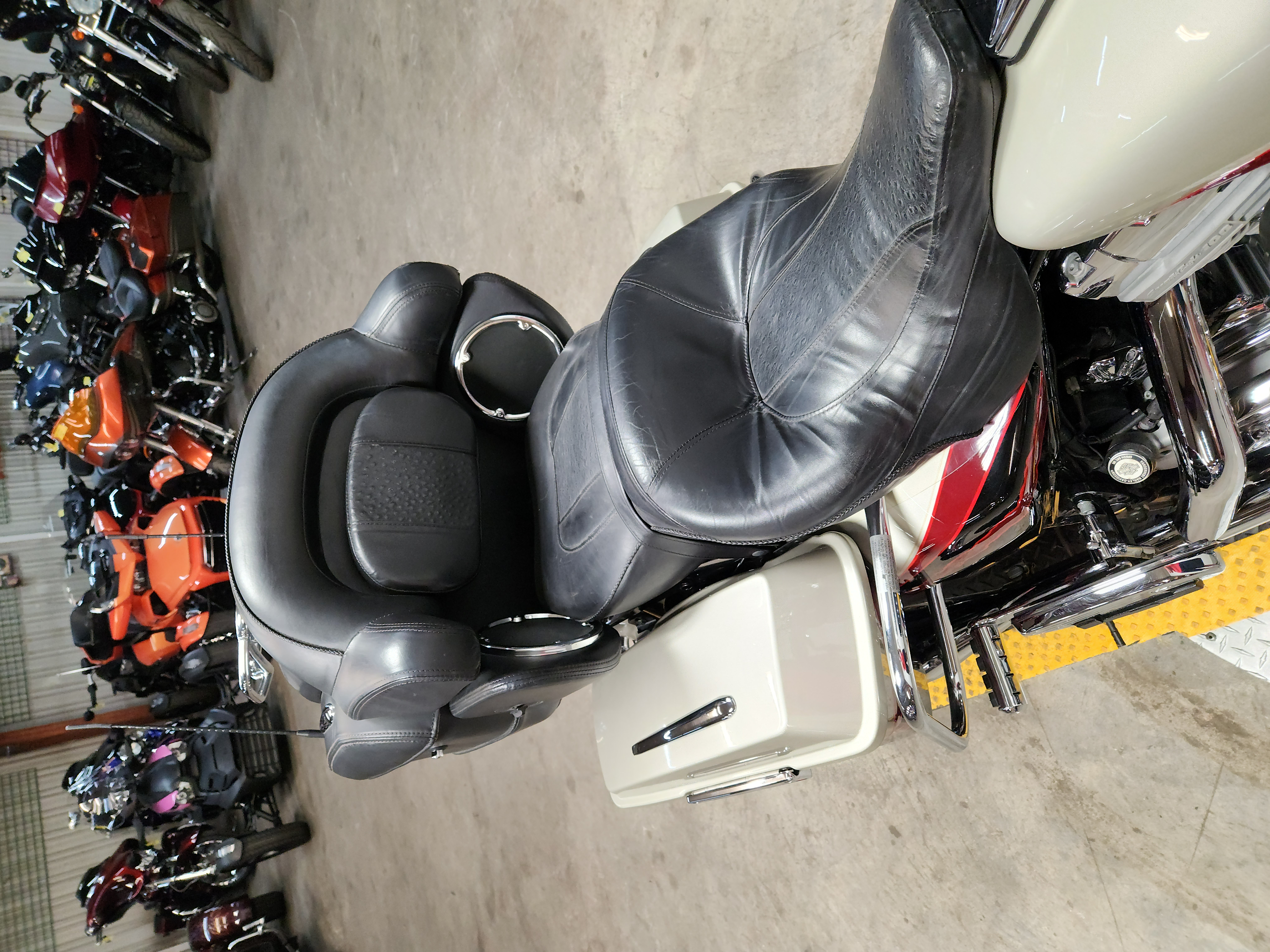2006 Harley-Davidson® CVO™ Ultra Classic® Electra Glide® Motorcycle