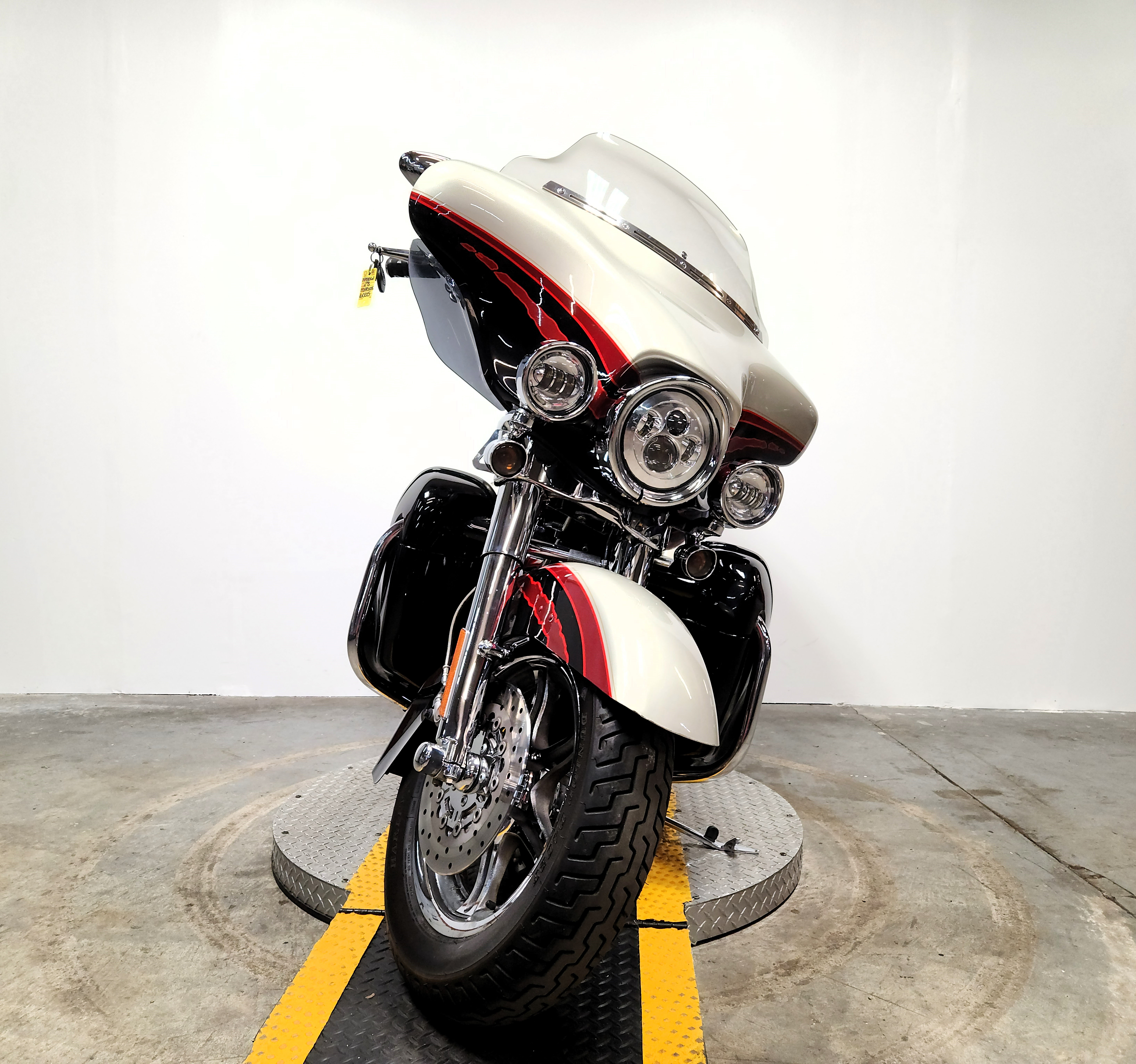 2006 Harley-Davidson® CVO™ Ultra Classic® Electra Glide® Motorcycle