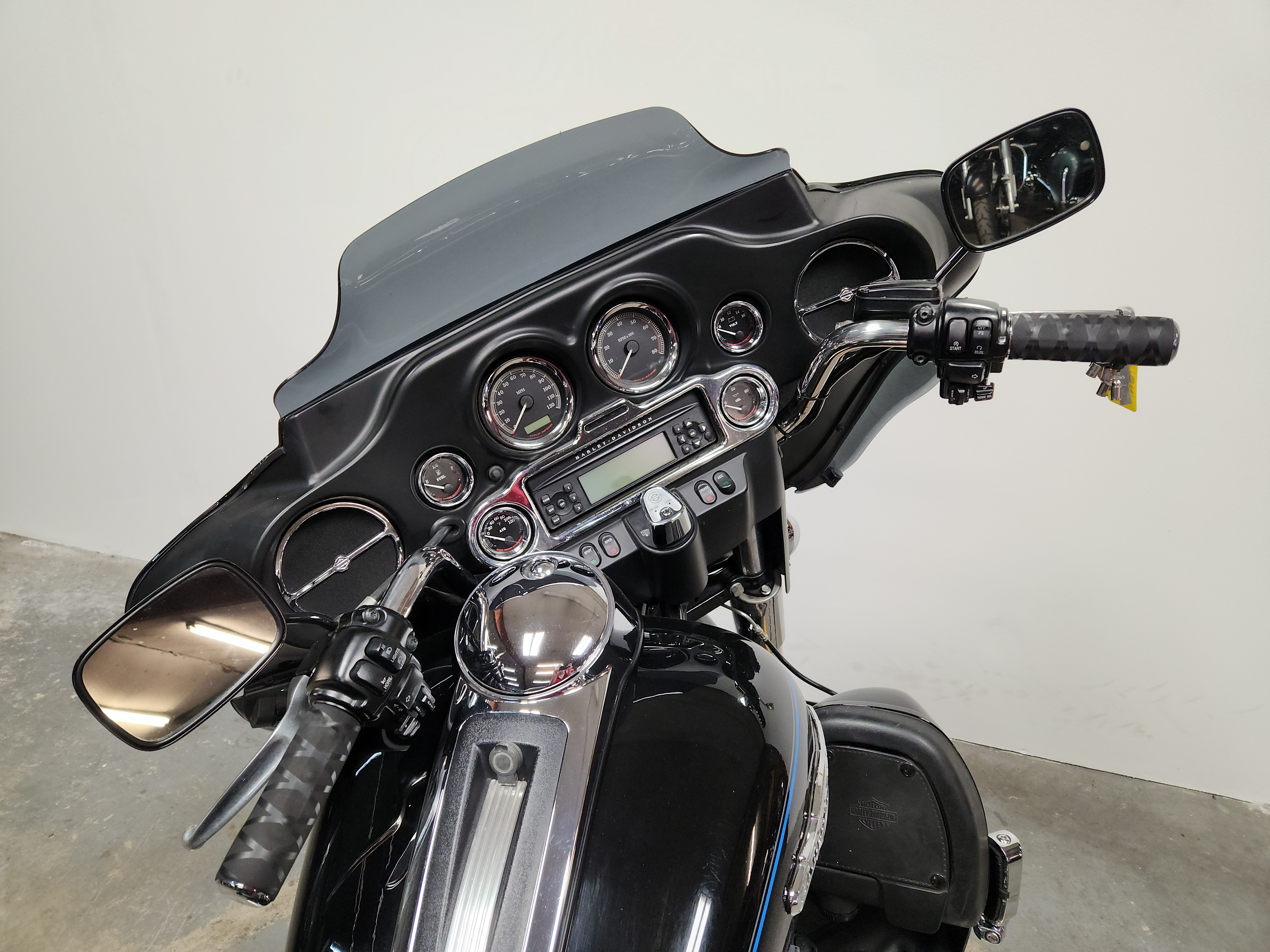 2010 Harley-Davidson® Electra Glide® Ultra Classic Peace Officer Edition Motorcycle