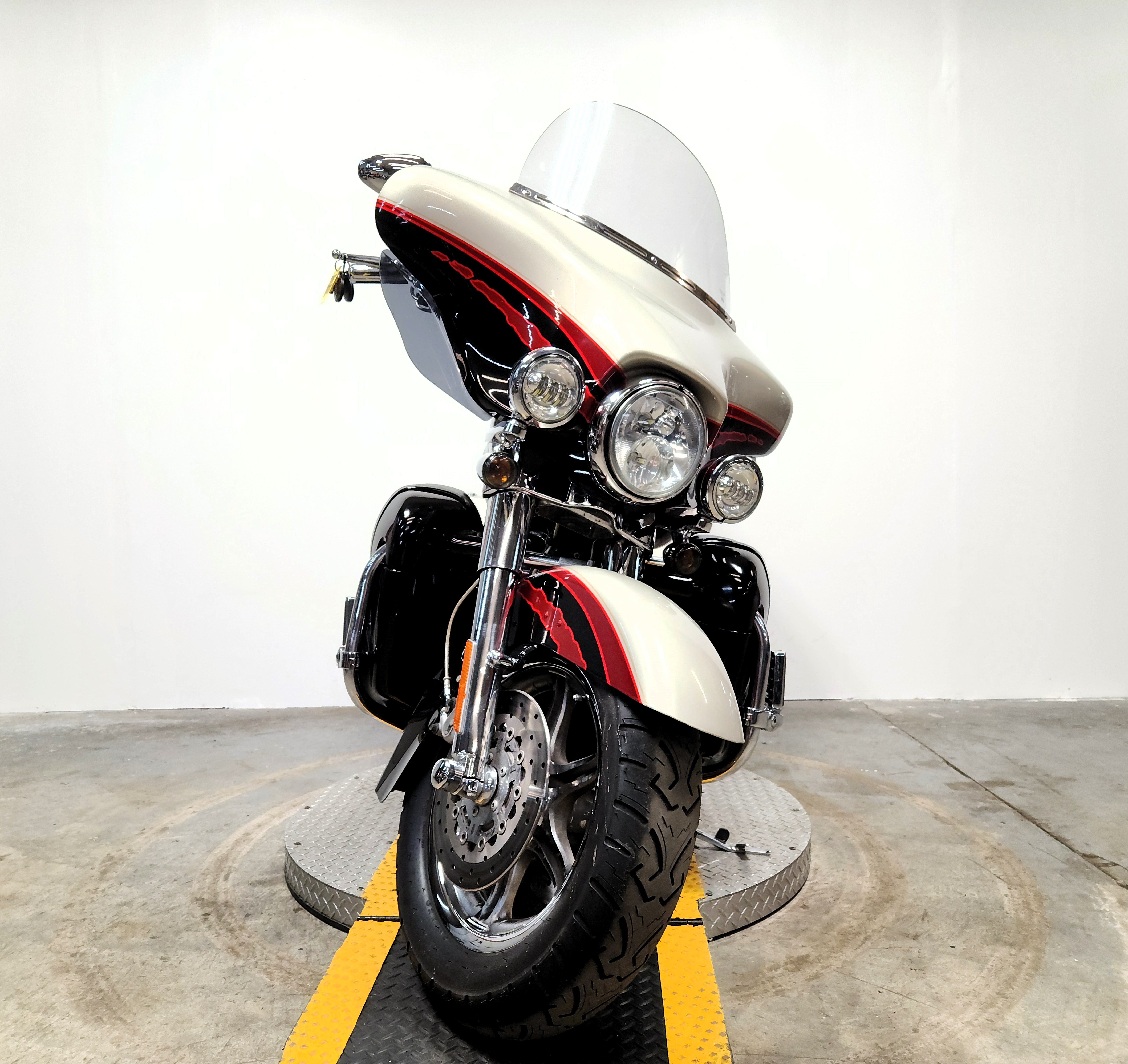 2006 Harley-Davidson® CVO™ Ultra Classic® Electra Glide® Motorcycle