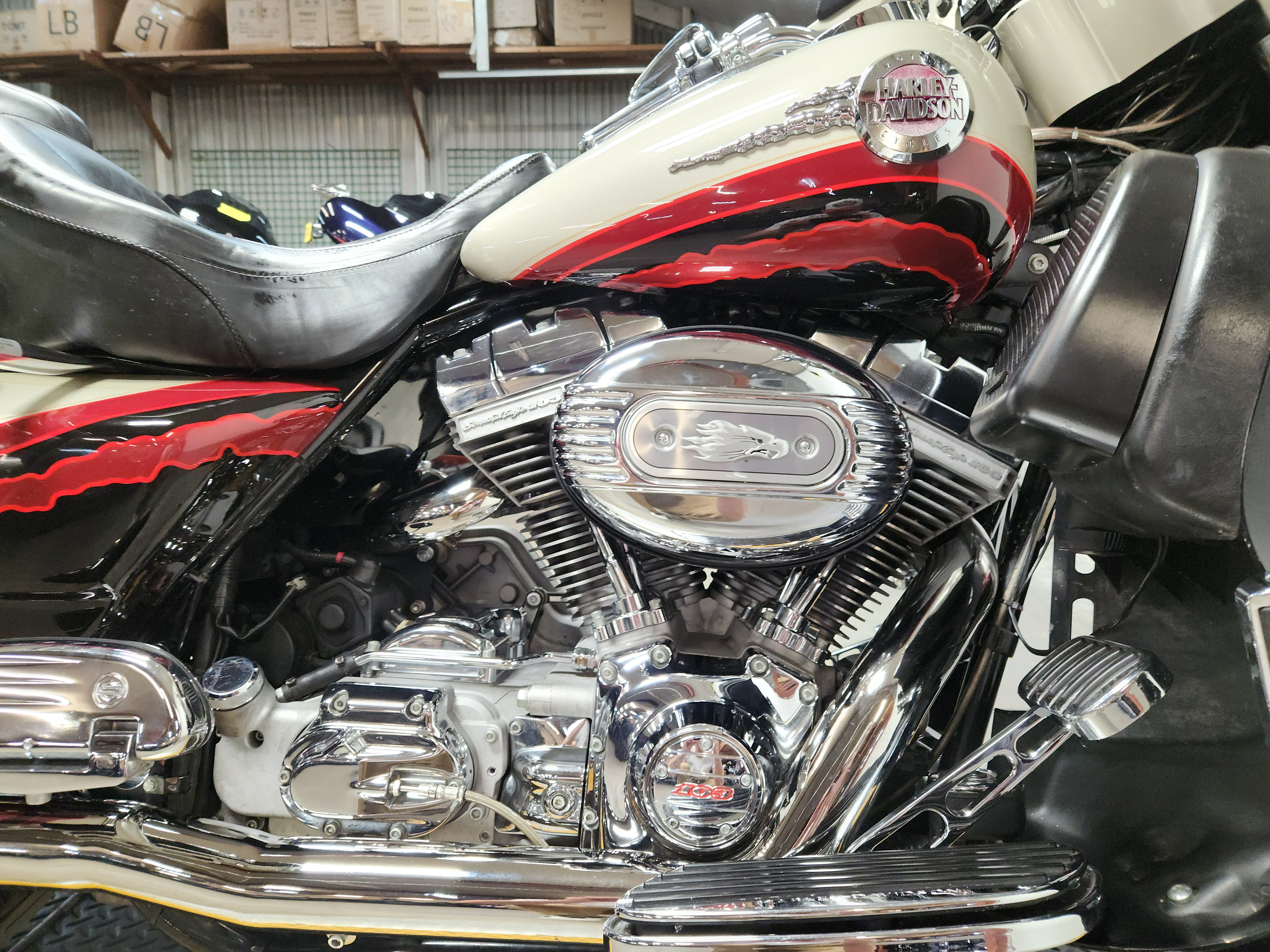 2006 Harley-Davidson® CVO™ Ultra Classic® Electra Glide® Motorcycle