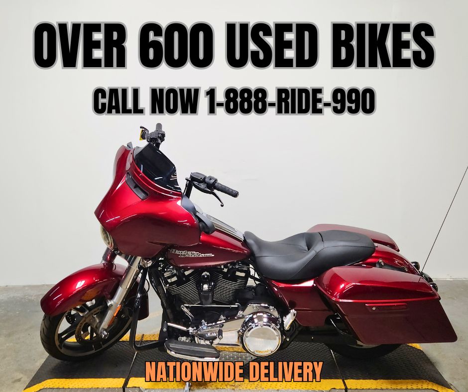 2017 Harley-Davidson® Street Glide Motorcycle