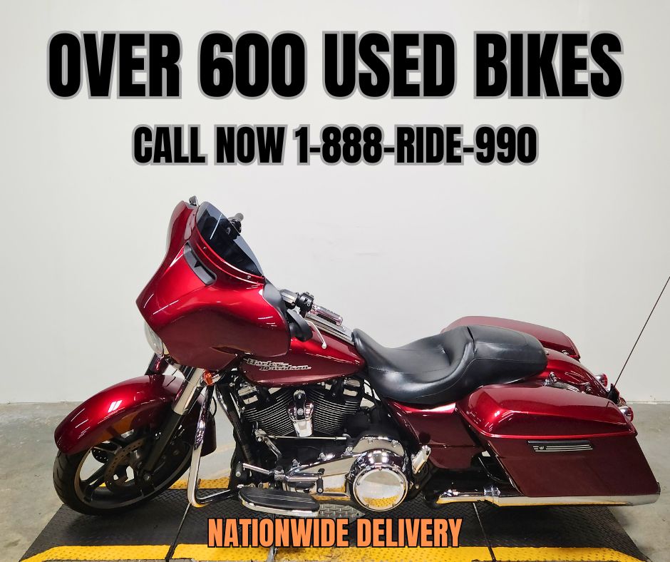 2017 Harley-Davidson® Street Glide Motorcycle