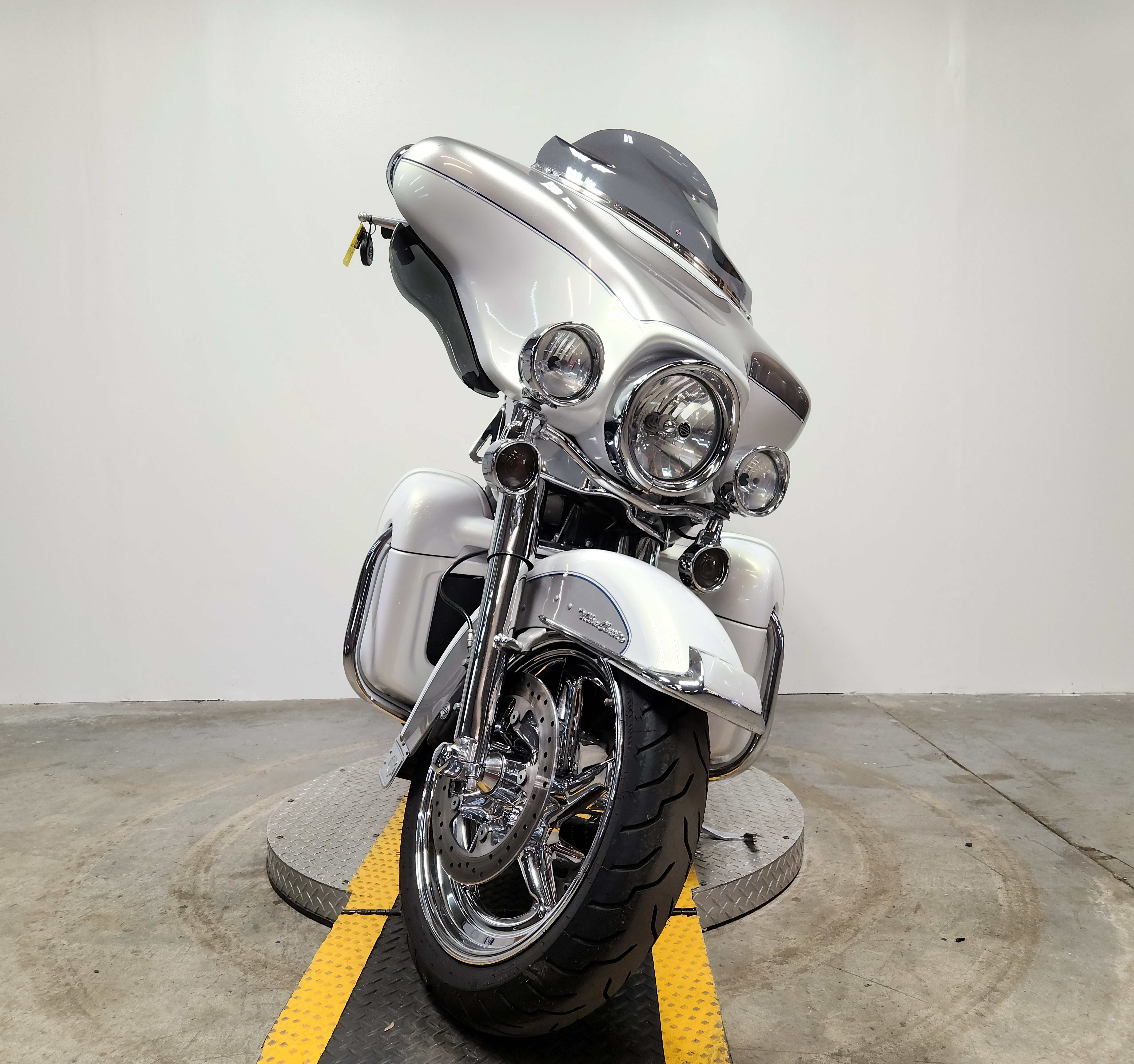 2009 Harley-Davidson® Electra Glide® Ultra Classic Motorcycle