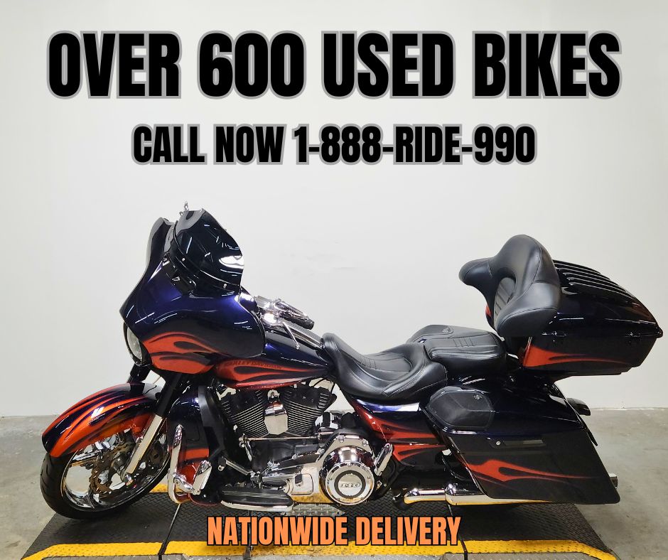 2015 Harley-Davidson® CVO™ Street Glide® Motorcycle