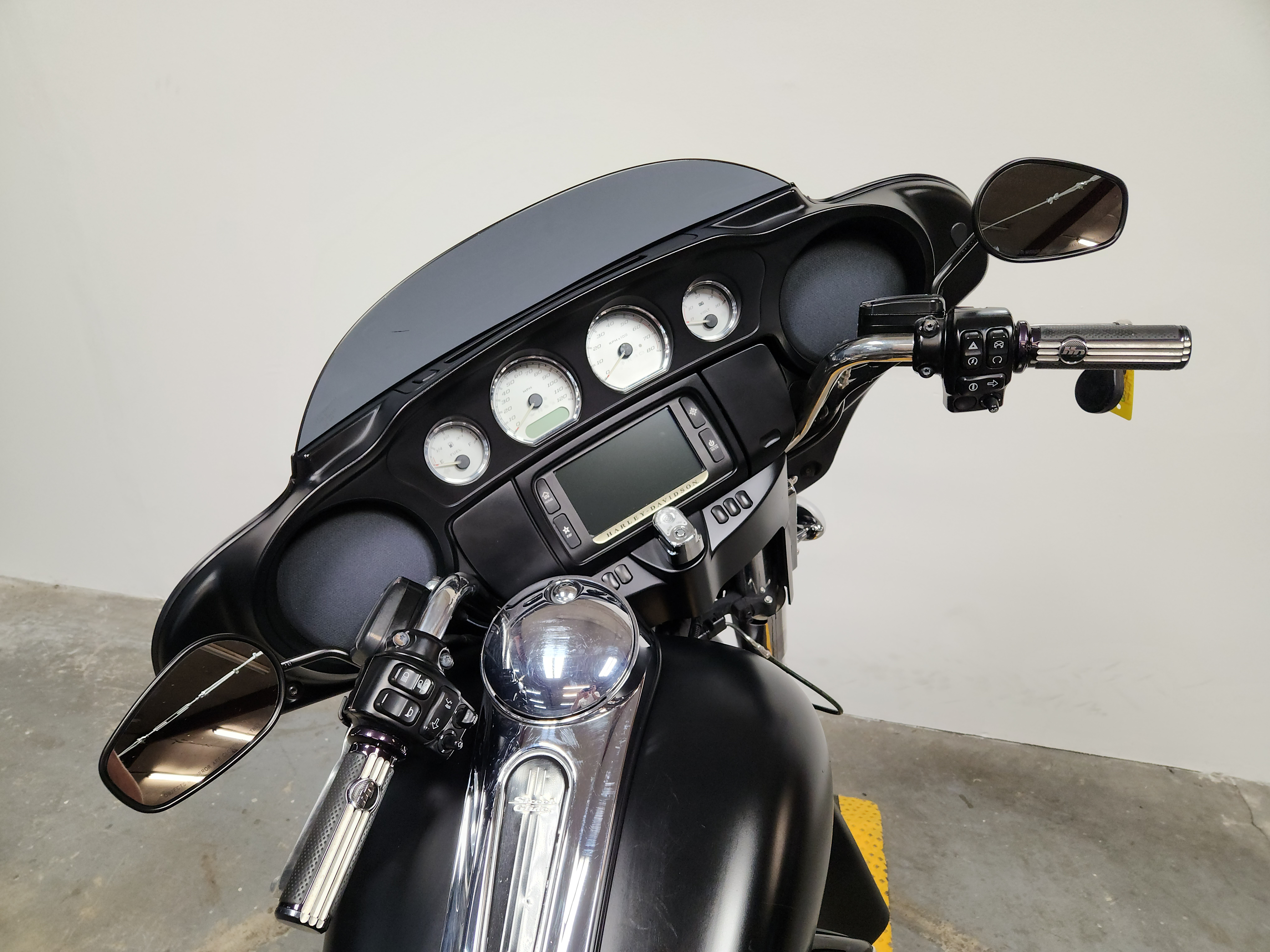 2017 Harley-Davidson® Street Glide® Special Motorcycle