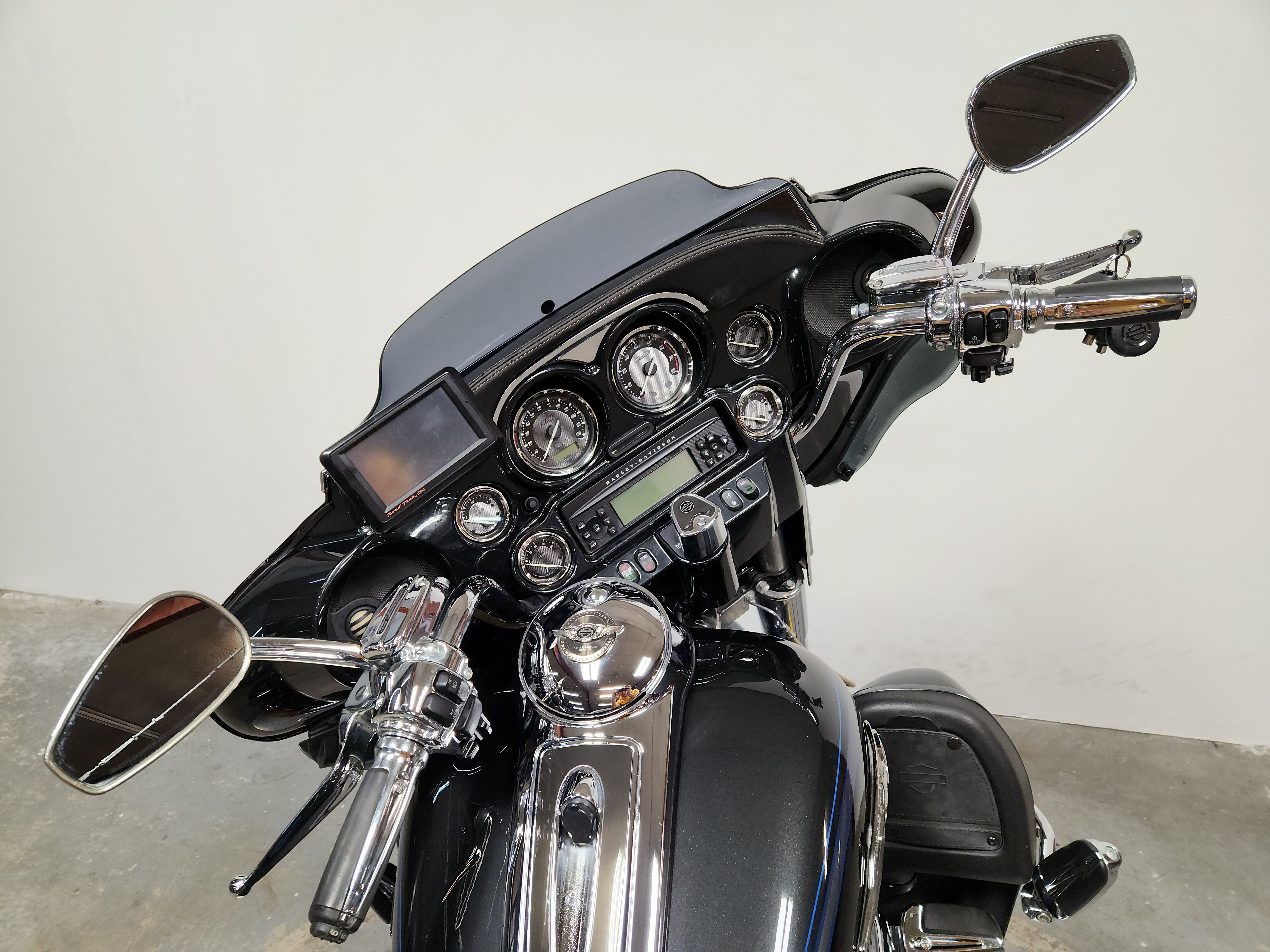 2013 Harley-Davidson® CVO™ Ultra Classic Electra Glide® 110th Anniversary Motorcycle
