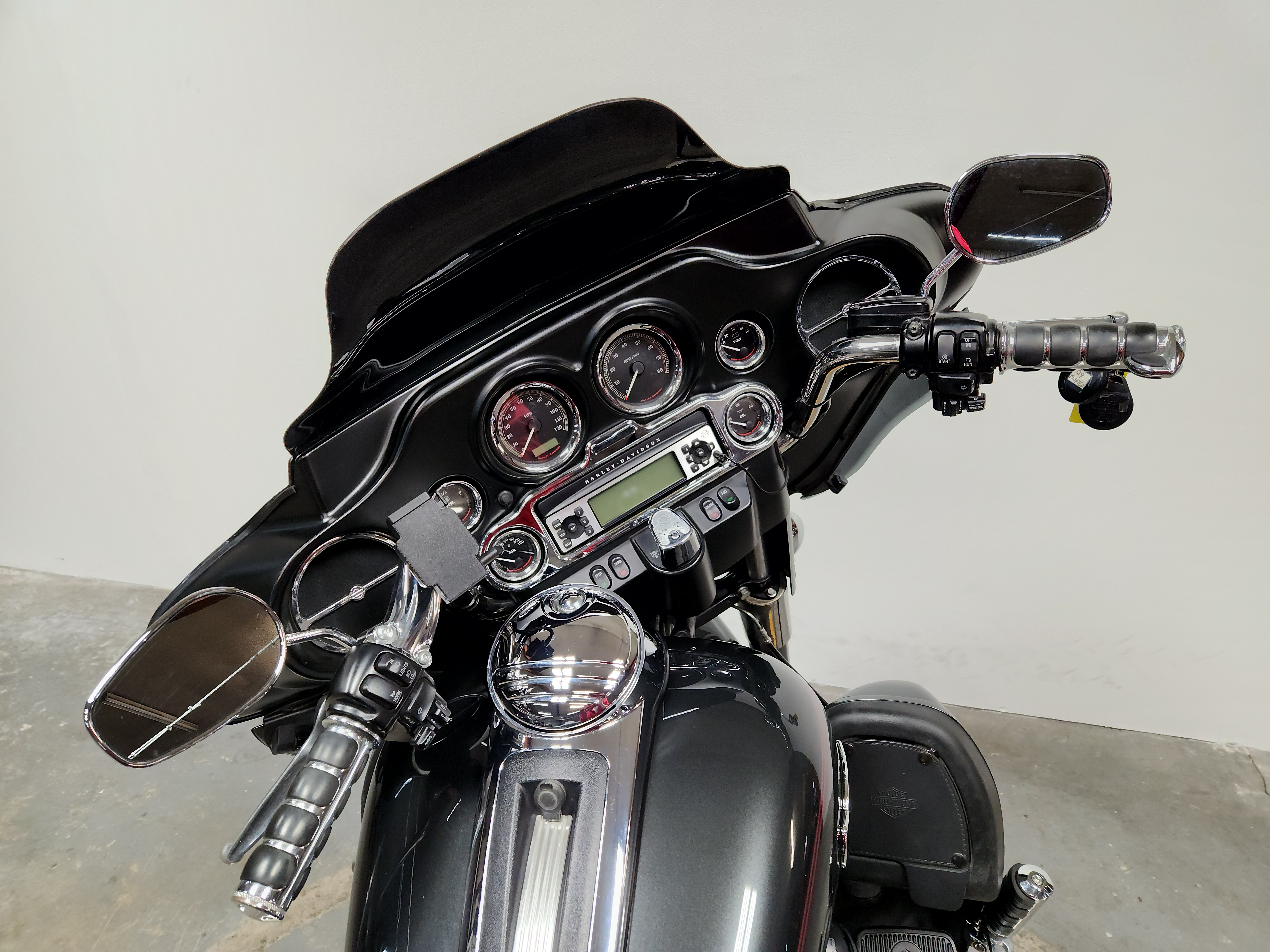 2009 Harley-Davidson® Electra Glide® Ultra Classic Motorcycle