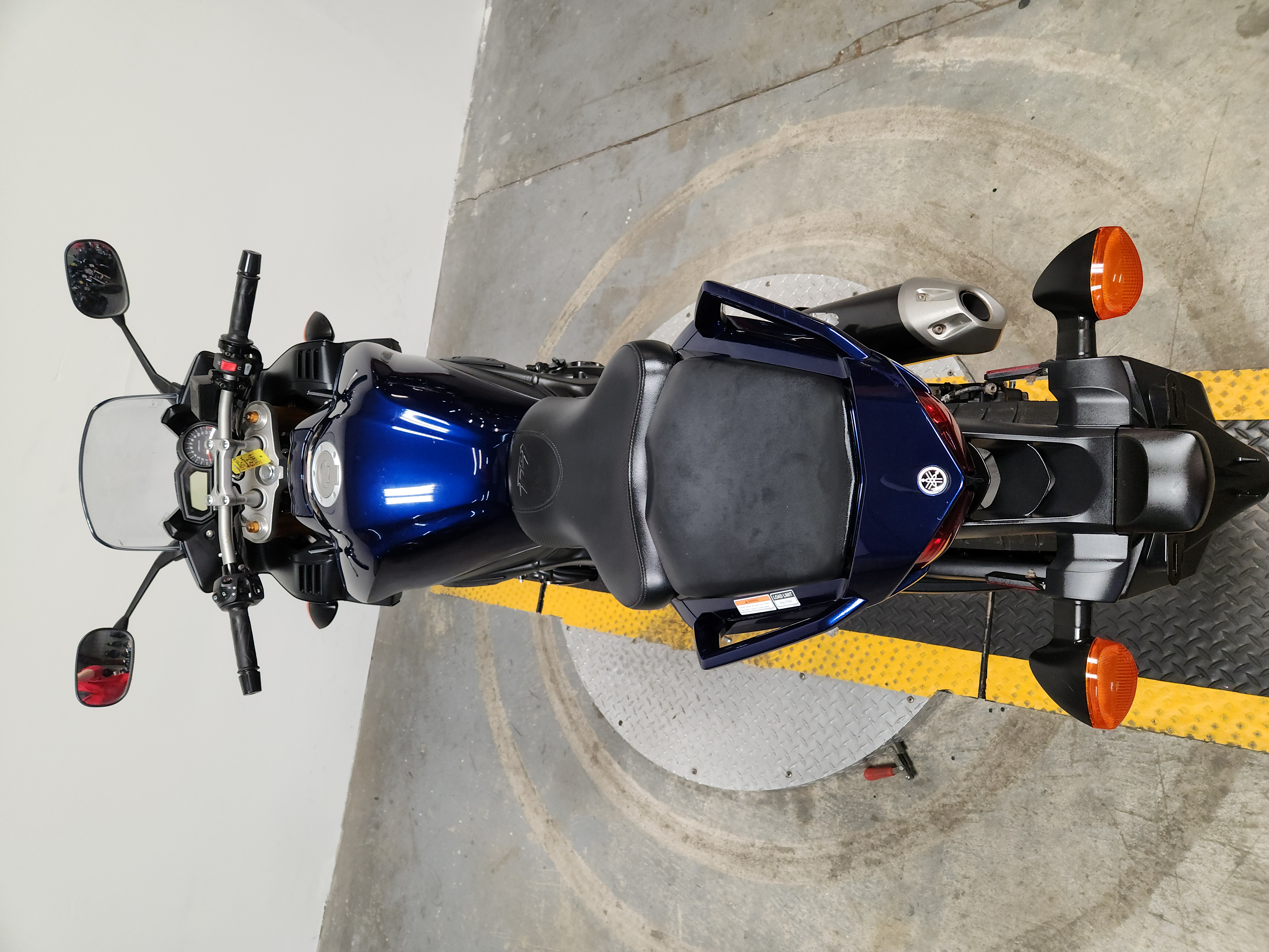 2007 Yamaha FZ1 Motorcycle