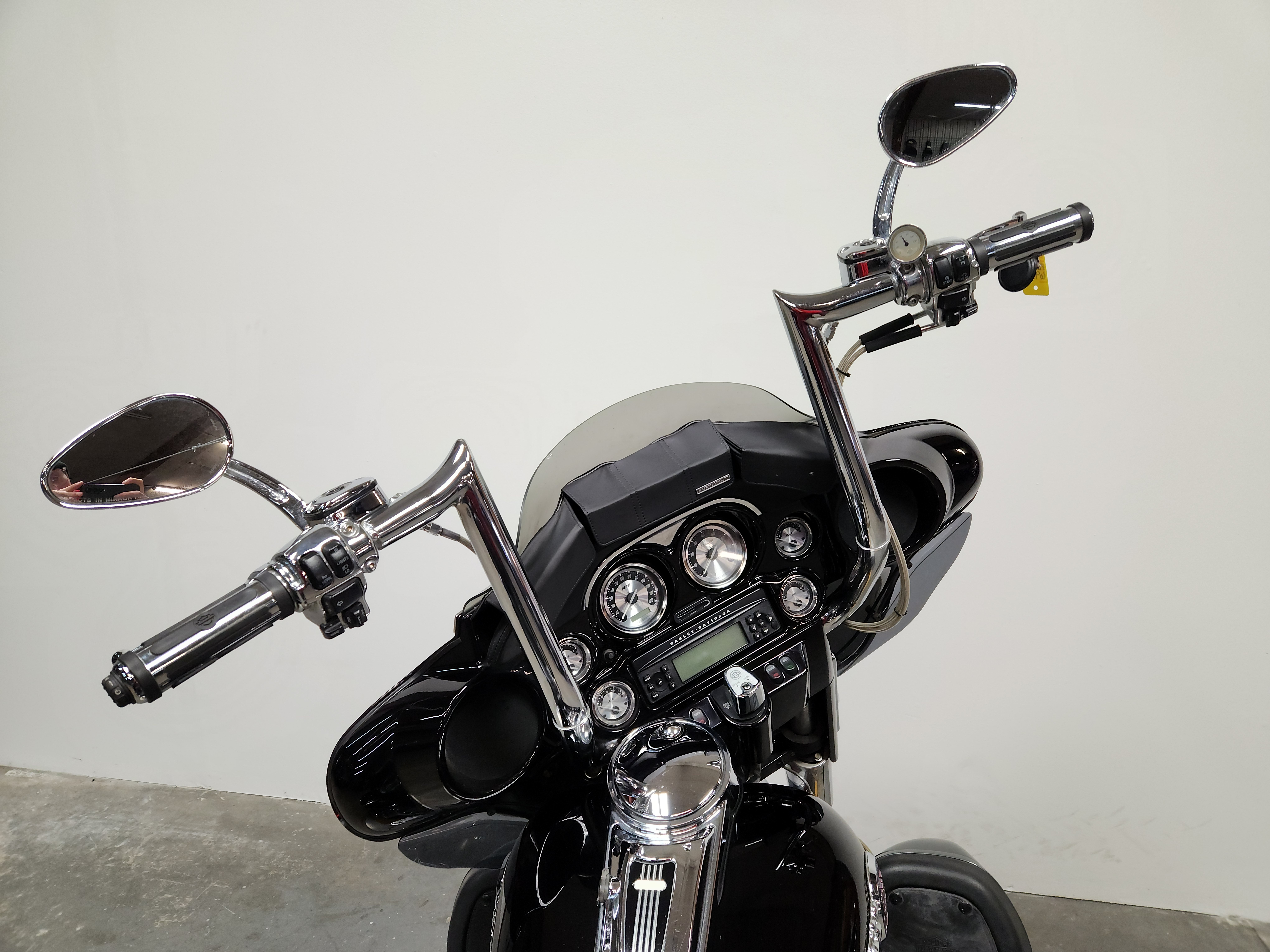 2006 Harley-Davidson® CVO™ Screamin' Eagle Electra Glide Motorcycle