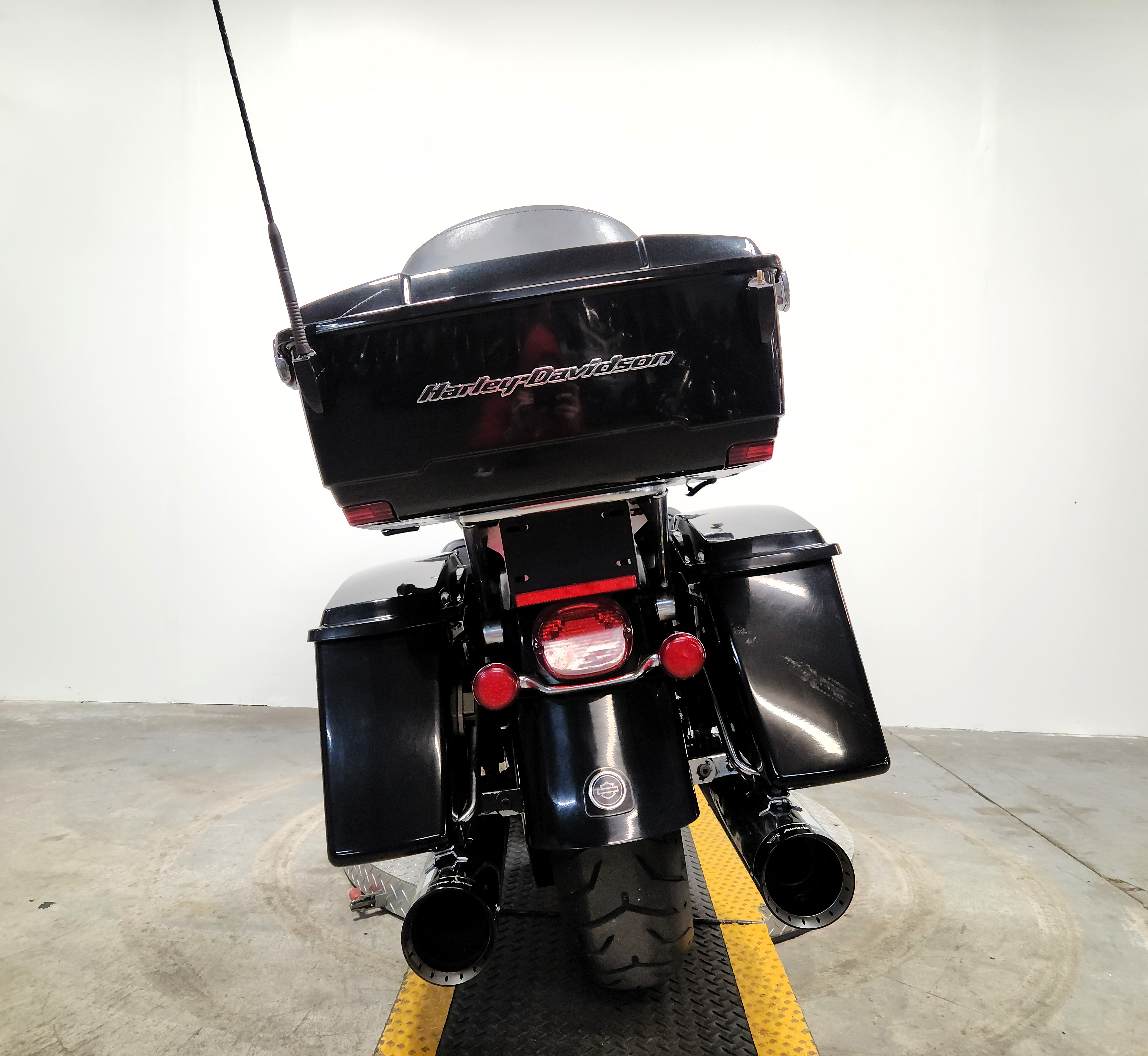 2013 Harley-Davidson® Road Glide® Ultra Motorcycle